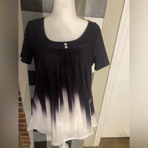 NoraCora short sleeve top in black & white in size small. NWT. See pics